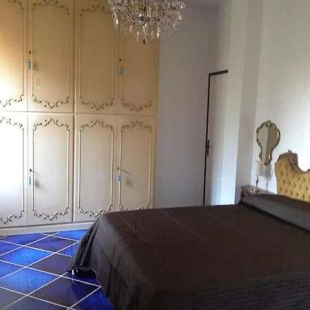 Amendola Couette-café